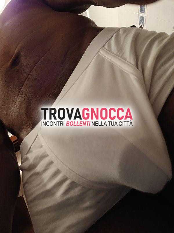 ragazzo colore è alla ricerca donna intrigante.