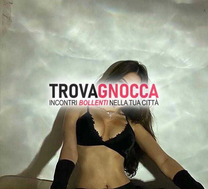 🔥🔥appena arrivata❗❗❗ mia bellezza È vero spectacolo corpo capogiro e viso incantevole 💜 ti garantisco che vivo È ancora meglio 💜 foto v