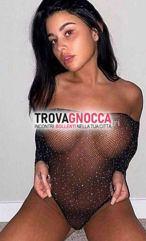 a ladispoli appena arrivata l'italiana rimarrÀ solo pochi giorni 🍑🍆 un'apertura golosissima 👅👅