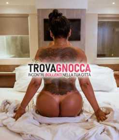 a ostia tour ciao gentleman sono lidia e sarÒ io aprire porta ragazza delle foto È ancora piÙ affascinante