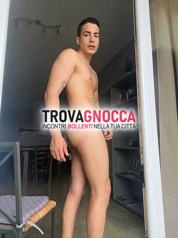 🔥attenzione 🔥🔥 È arrivato cittÀ alessio 🍆🍆 bel maschio molto dotato e assolutamente voglioso pronto darti tutto cio' cui hai bisogno🍆