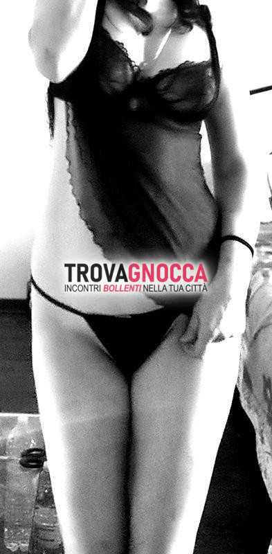 ragazza tutto tondo 💯 italiana momenti pura passione