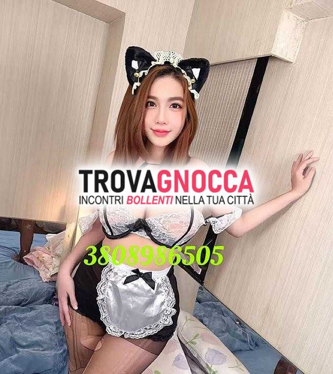 siamo tre appena arrivate dolci e sensuali nuova ragazza orientale passionale e seducente unica nel suo genere adorabile e tutta gustare.