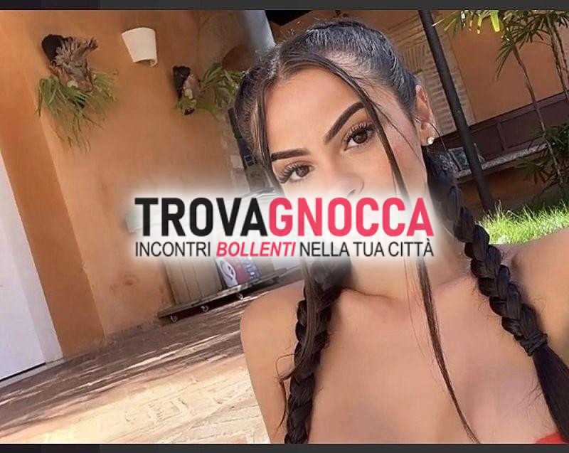 🔥🔥appena arrivata ❗❗❗ riccioluta bellezza corpo fantastico e viso incantevole 💜 vi aspetto esperienza ancora piÙ intensa vivo 💜 foto v