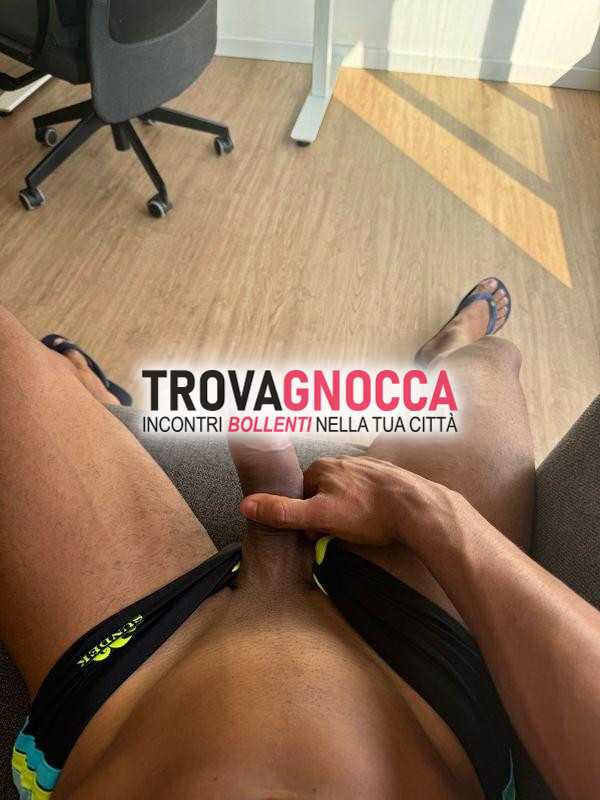 🐷 nella zona prato valle 
📸fantastico latino twink attivo cerca avventure📸