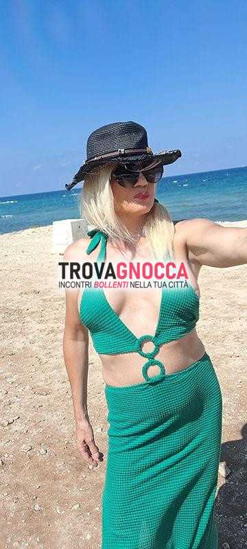 transessuale italiana carina