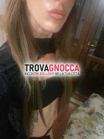 ragazza romana