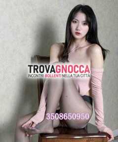 🟩🟪ragazza passionale giovane coreana incantevole completa meglio meglio sensuale e moltoma molto🟪🟨