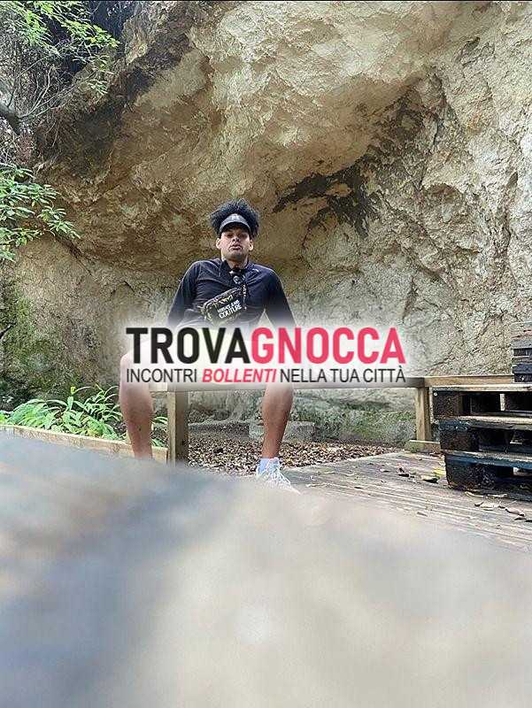 💆🏽‍♂️giovane avventuroso che esplora lato attivo e passivo amante bocchino e '69' sempre pronto offrire e ricevere piacere ✊🏻💦💦👅👅🐷🥳🥳