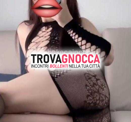 raggiungo melania splendida ragazza napoletana incontri intensi e passionali.