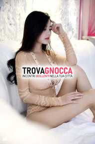 zona bareggio. incontrerai giovane ragazza orientale bella e sexy pronta soddisfare ogni tuo gusto preparati vivere momenti indimenticabili