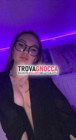 sono un'italiana naturale 18 anni pronta condividere momenti unici e indimenticabili