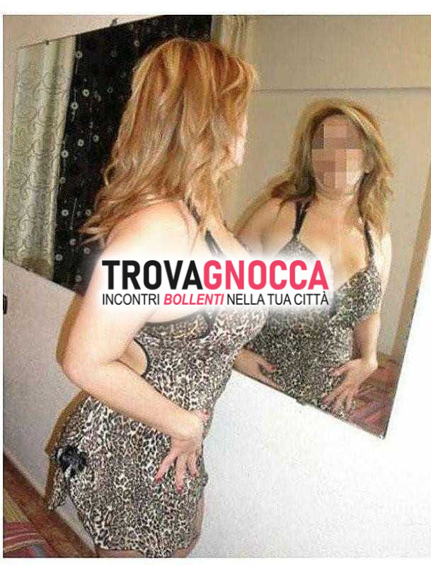 a capaccio giorgia vogliosa ama fortemente essere leccata nella sua fighetta