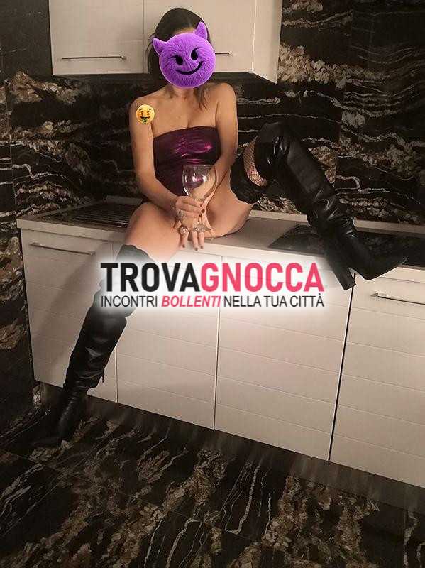 👰‍♀️sposa durante giorno 🔥voglia irresistibile notte🖤
💋ogni particolare me è studiato accendere tua passione💋