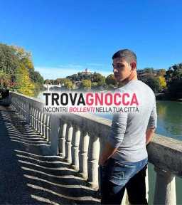 passivo generoso 27 anni accoglie trofarello giovani dinamici pronti esaudire ogni mio desiderio.
