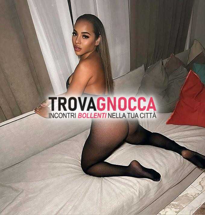 anche domicilio ciao sono shirley massaggiatrice calda e sensuale. metto sempre molto buon senso e dedizione tutto ciò che svolgo.