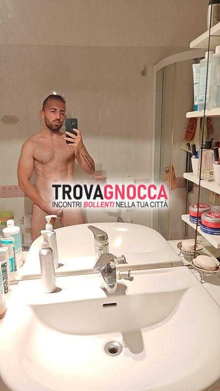 oggi sulla spiaggia marianelli ho allestito bellissima casetta dove poter divertirsi coppie.