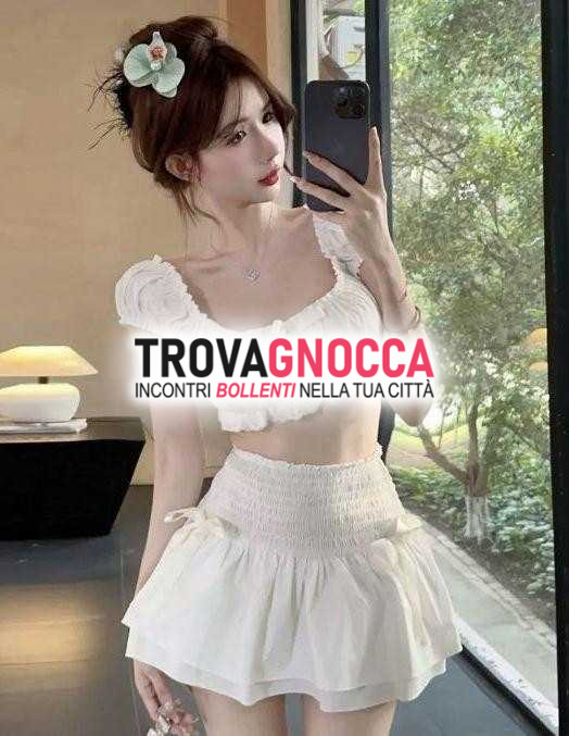 nuova ragazza carina e dolce massaggi rilassanti orientali nel centro massaggi