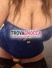 simona italiana milf curvy videochiamate bollenti simona italiana milf curvy videochiamate bollenti