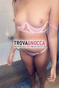 studentessa hot incredibilmente bella disponibile incontro esclusivo solo oggi vr