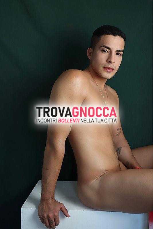🔥attenzione🔥🔥È arrivato cittÀ alessio 🍆🍆un affascinante maschio dotato e molto voglioso pronto darti tutto piacere che desideri🍆