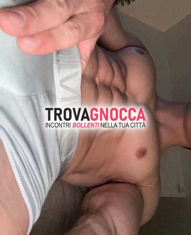 💦💆🏻‍♂️nuovo arrivato giovane 22enne incredibile ben dotato😝 taglia xxl. ha culetto liscio e stretto dolce e passionale💦💆🏻‍♂️.