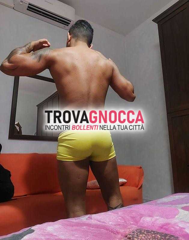 tÚlio affascinante mulatto È mega dotato e pronto soddisfare tue fantasie