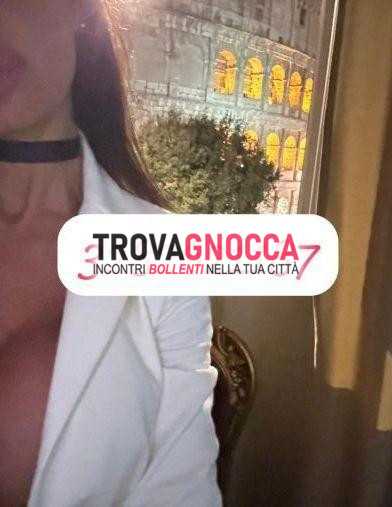chanel💎💎 modella unica e straordinariamente bella sensualissima raffinata e molto educata questa sexy indossatrice tacchi è pronta sorprenderti. foto autentiche