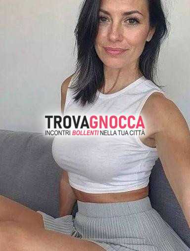 debora italiana sensuale e dolcissima foto 100 reali ti aspetto casa mia o hotel momenti indimenticabili