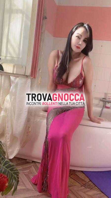 attenzione oggi nuova arrivata zona massaggiatrice orientale giovane dalle curve sensuali. anche mia amica È disponibile