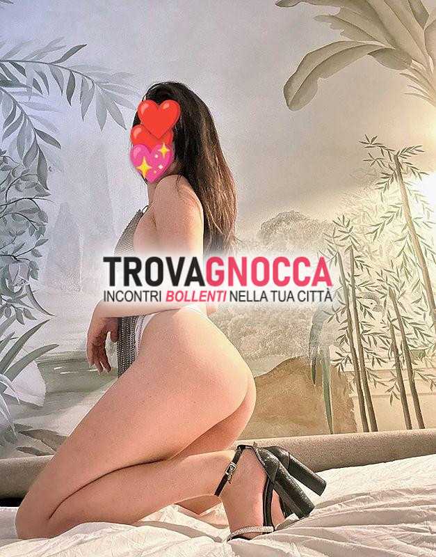 ciao sono anna non vedo l'ora incontrarti. ti prometto che diventerò tuo desiderio più segreto… 😏