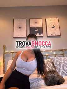 ciao cara buona giornata te ciao nuovo sono ragazza 32 anni brava onesta e matura cerco uomo cui iniziare relazione duratura e cui possibilmente trascorrere resto mia vita. questa persona dovrebbe essere intelligente onesta e soprattutto amorevole. favore contattami se possiedi qualità cui sopra e preferibilmente se hai un'età compresa 40 e 70 anni e favore contattami tuo indirizzo email. grazie mille tuo tempo