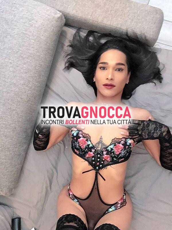 sono marjorie ragazza transessuale cattiva che ti offre 22 cm puro piacere. sono regina trio bdsm e fisting. mi piacciono schiavi sottomessi e oltre questo desidero condividere esperienze indimenticabili te