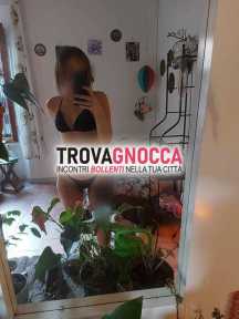 ciao bologna
sono chiara direttamente torino
ho 25 anni bionda occhi azzurri alta 156 π esattamente mi vedi senza trucchi o inganni ciao bologna
sono chiara direttamente torino
ho 25 anni bionda occhi azzurri alta 156 π esattamente mi vedi senza trucchi o inganni
