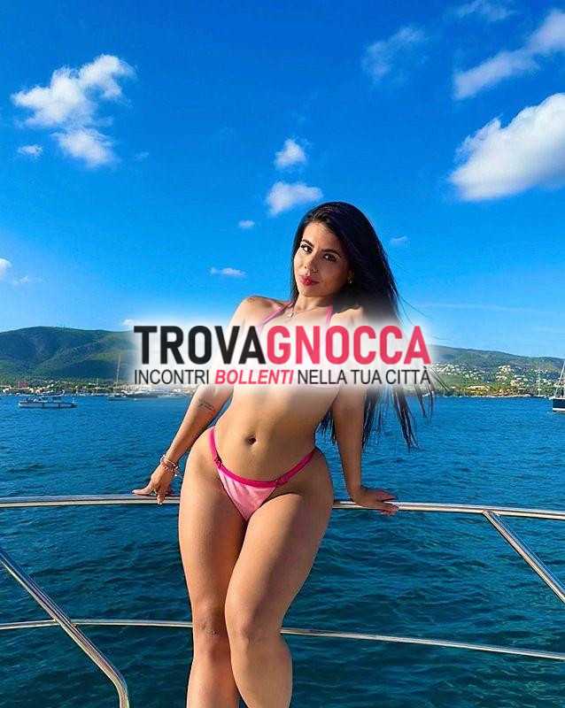 andrea ✨ sexy nuova arriva cittÀ. raggiungo e ospito piacere. posso anche venire amicas bravas 👯‍♀️.