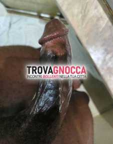 sono ragazzo africano attivo e sono black boy appassionato esperienze intense. se cerchi incontro intrigante contattami