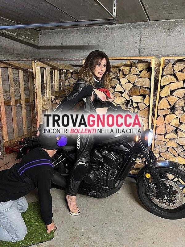 italiana classe ampio studio sadomaso 120 mq