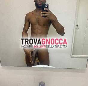 nero attivo foto💯realistica È qui offrirtivi un'esperienza unica e indimenticabile 🍆🍆🍆🍆🍆