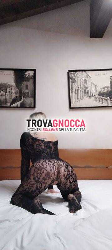 app arrivata non ospito ma solo raggiungo casa tua 👠 milana milf russa 👠 piÙ. porca tutte quel che scopri dietro porta È sorpresa lingerie se.