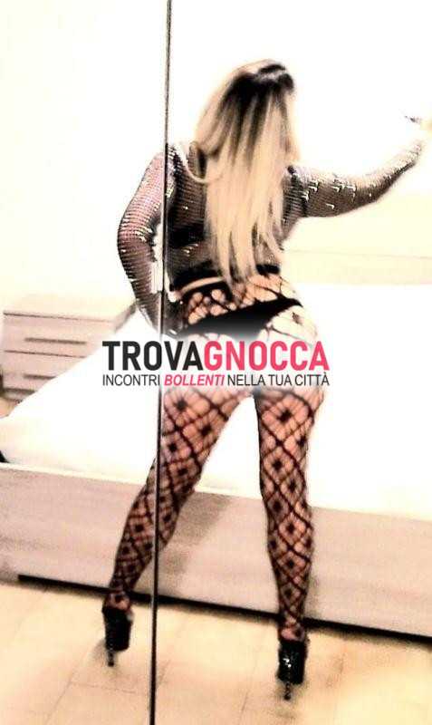 app arrivata non ospito ma solo raggiungo casa tua 👠 milana milf russa 👠 piÙ. porca tutte quel che scopri dietro porta È sorpresa lingerie se.