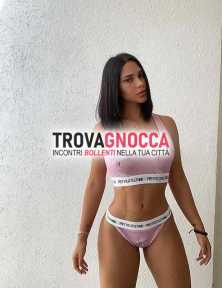 fresh fresh valentina delizia calda e sensuale massaggiatrice perfetta esperienze che ti faranno tremare piacere