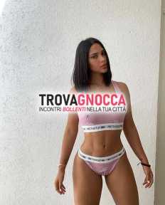 fresh fresh valentina delizia calda e sensuale massaggiatrice perfetta esperienze che ti faranno tremare piacere