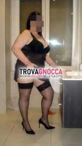 separata e riservatissima offro un'esperienza unica mia bbw e mio seno naturale. contattami incontro indimenticabile