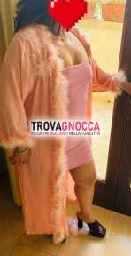 casarano. matura salentina dolce e intrigante👠 sacco esperienza 💋 farci perdere nel sogno 🍓 ti aspetto😍 non sarÒ disponibile dopo venti💋