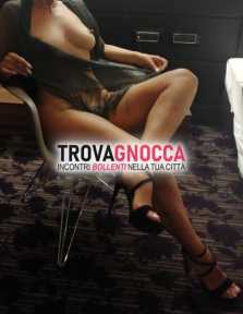 💋 tue mani mi toccano seni figa diventa bagnata e tu lecchi facendomi godere cosi' inizia nostro incontro 💋 tue mani mi toccano seni figa diventa bagnata e tu lecchi facendomi godere cosi' inizia nostro incontro