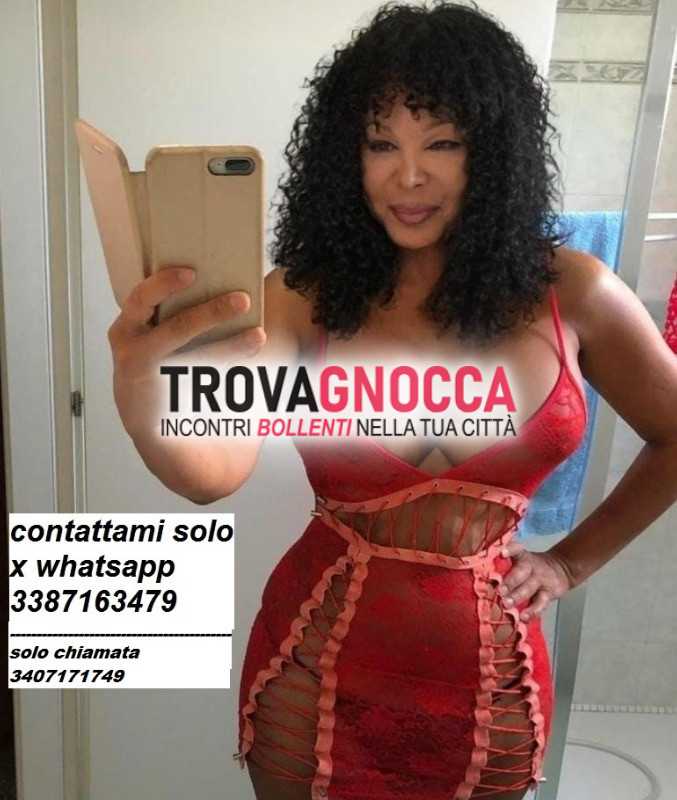 transex tettona culona cazzone grosso gran porcona