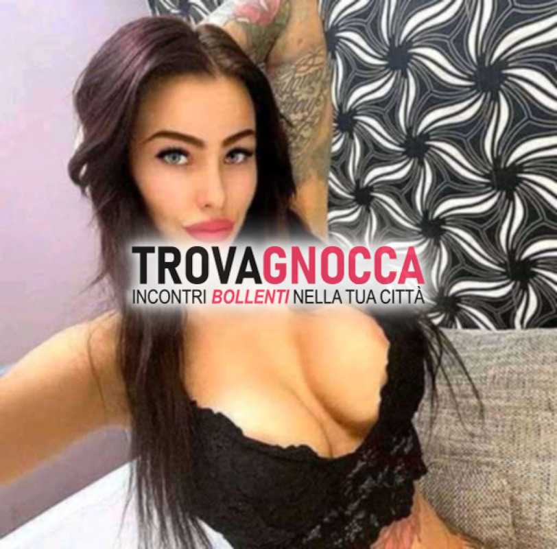 videochiamata lesbo oppure singola oggi doppia opzione.francesca e martina 26 e 29 anni

videochiamata hot e sexy sex chat. no incontro solo italiani
