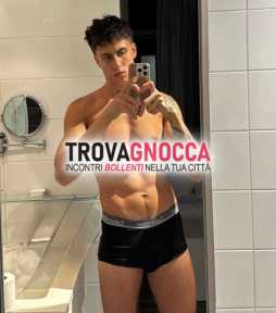 giovane atletico porcone vero dotato
