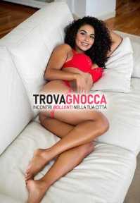 stupenda sensuale e irresistibile. non vedo l'ora farti perdere testa stupenda sensuale e irresistibile. non vedo l'ora farti perdere testa
