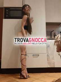 tettona timida 🐷🍓 richiede regalino 🎁 giornata piacevole